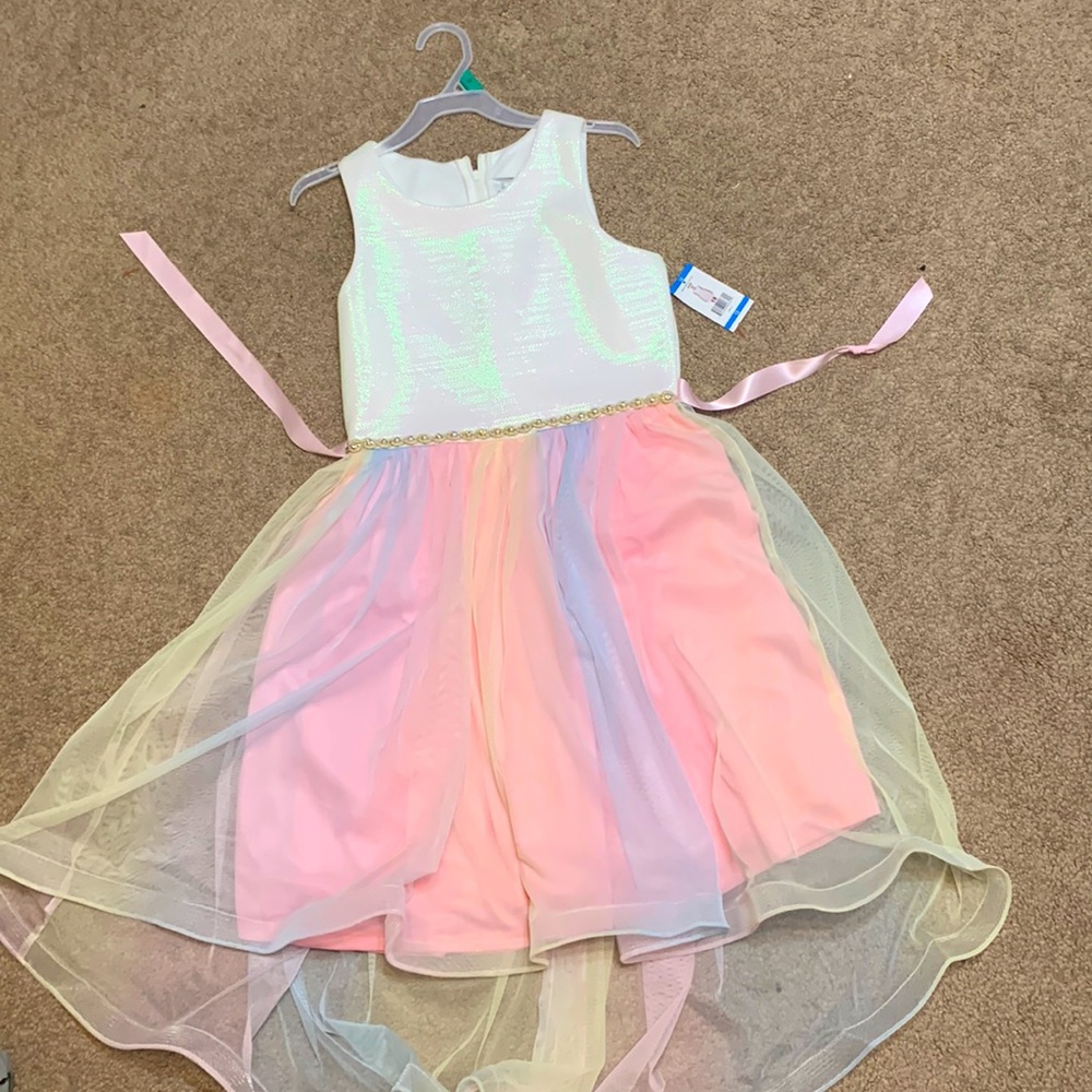 New with tags never worn size 12 girls formal dress